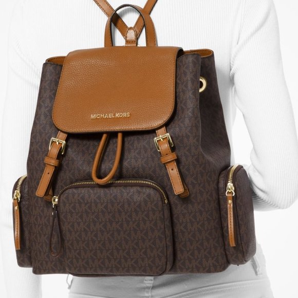 Michael Kors Abbey Large Signature Cargo Backpack - Picture 2 of 7